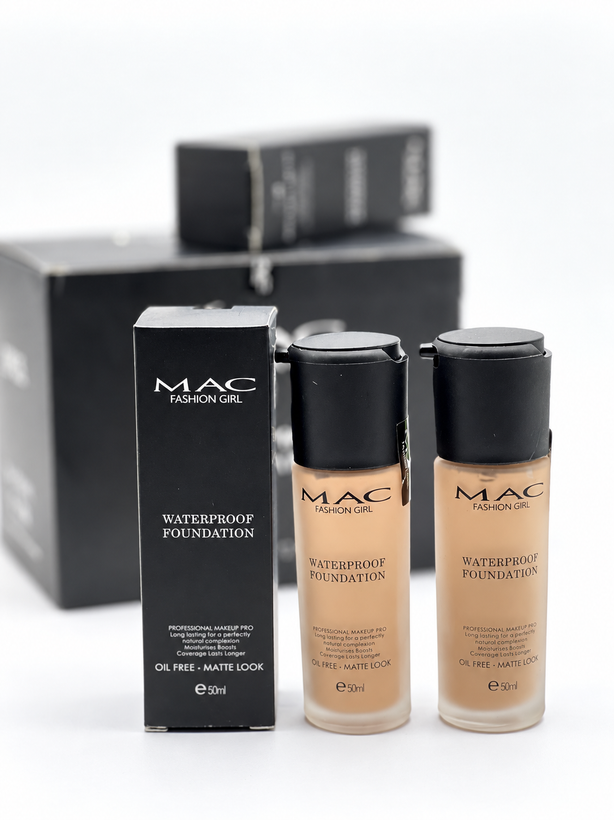 کرمپودر شیشهای Fashion Girl مدل Waterproof Foundation حجم ۵۰ میل